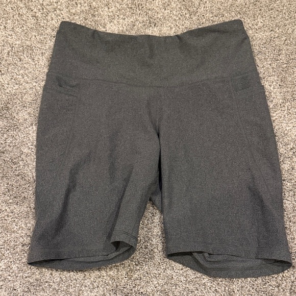 Old Navy Pants - Old Navy High Rise Bike Short